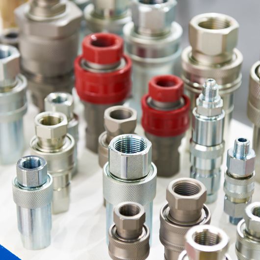 Jak działa szybkozłącze hydrauliczne?